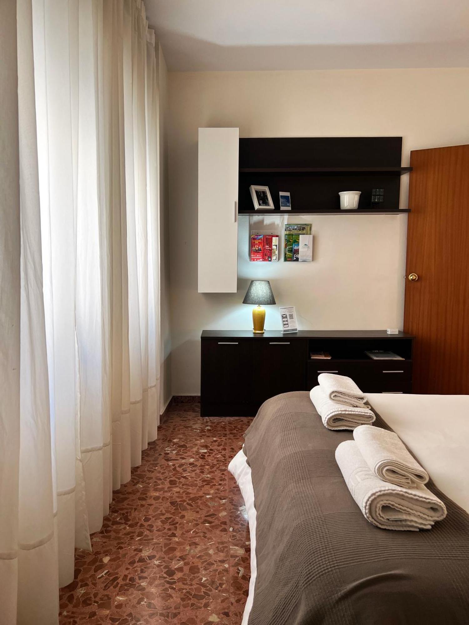 Apartment Wall Center - Aloha Sevilla Eksteriør billede